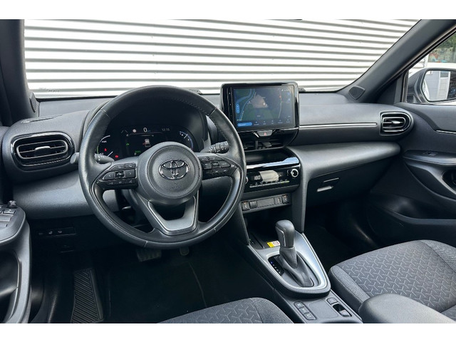 Foto 10 van Toyota Yaris Cross 1.5 Hybrid Dynamic Safety + Winter-Pakket
