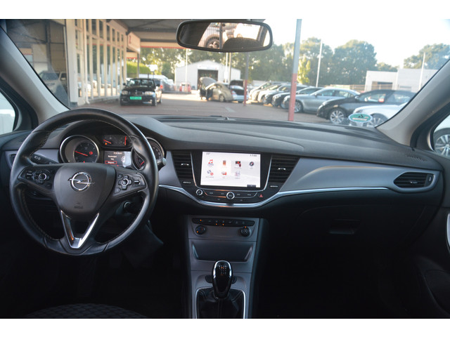 Foto 7 van Opel Astra Sports Tourer 1.6 CDTI Business+ | Navigatie | Trekhaak | Cruise-control | Airco | NL aut