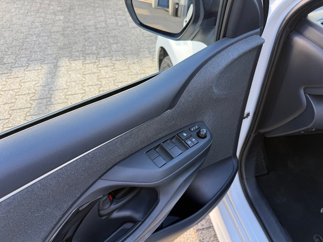 Foto 5 van Toyota Yaris 1.5 Hybrid Dynamic / Airco / Achteruit rij camera / Apple Carplay / Keyless entree / Ke