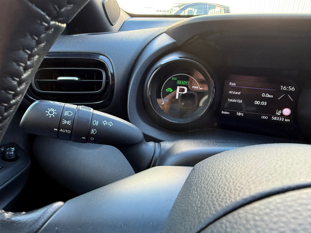 Foto 7 van Toyota Yaris 1.5 Hybrid Dynamic / Airco / Achteruit rij camera / Apple Carplay / Keyless entree / Ke