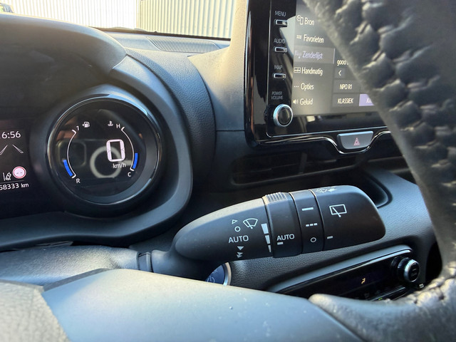 Foto 8 van Toyota Yaris 1.5 Hybrid Dynamic / Airco / Achteruit rij camera / Apple Carplay / Keyless entree / Ke