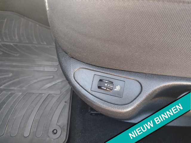 Foto 4 van Peugeot 308 SW 1.6 VTi Millesim 200 MOOIE AUTO AIRCO 5 DRS APK NIEUWEN 11-09-2027