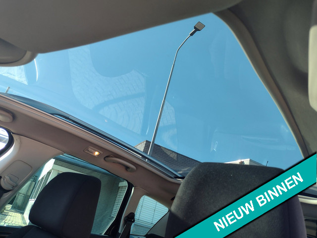 Foto 3 van Peugeot 308 SW 1.6 VTi Millesim 200 MOOIE AUTO AIRCO 5 DRS APK NIEUWEN 11-09-2027