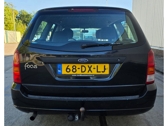 Foto 6 van Ford Focus Wagon 1.6-16V Trend