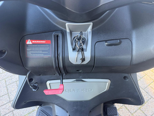 Foto 4 van Quadro Scooter 3