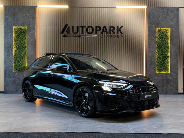 Foto 4 van Audi A3 Sportback 2.0 TFSI S3 quattro |PANORAMADAK|MATRIXLED|310PK|DEALER ONDERHOUDEN|SFEERVERLICHTI