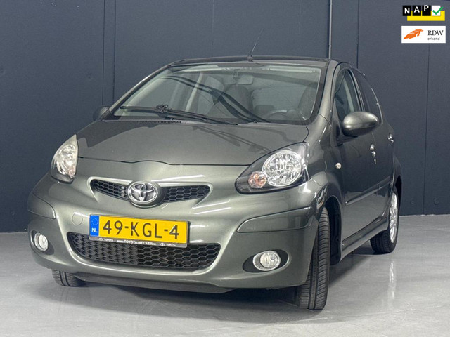 Foto 4 van Toyota Aygo 1.0| 5-deurs | NAP | Airco | Elektrische ramen | Centrale deurvergrendeling met afstands
