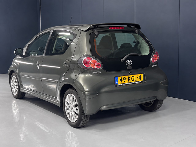 Foto 6 van Toyota Aygo 1.0| 5-deurs | NAP | Airco | Elektrische ramen | Centrale deurvergrendeling met afstands