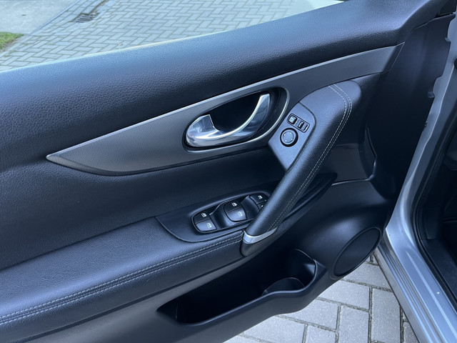 Foto 10 van Nissan QASHQAI 1.2 Tekna + | Panoramadak | 360 camera | Parkeer assistent |
