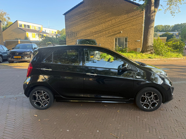 Foto 9 van Kia Picanto Tweede eigenaar / 97.000 NAP / Airco / Leuke uitvoering