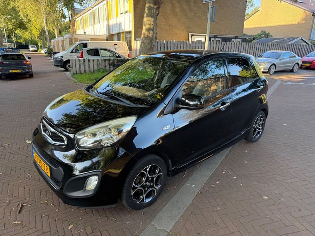 Foto 5 van Kia Picanto Tweede eigenaar / 97.000 NAP / Airco / Leuke uitvoering