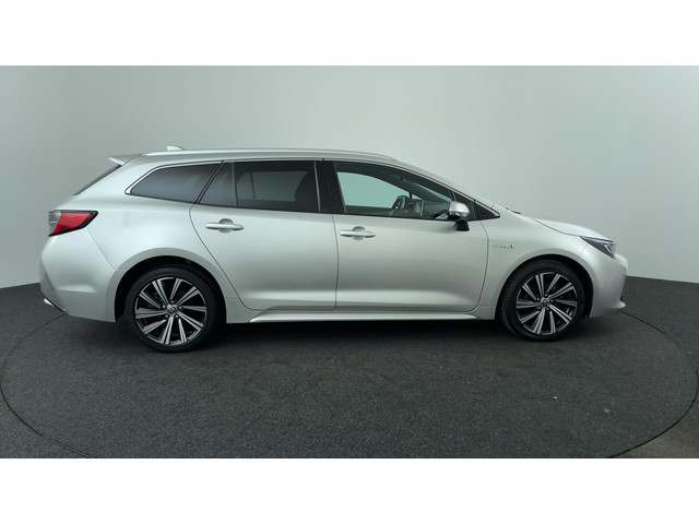 Foto 6 van Toyota Corolla Touring Sports 1.8 Hybrid Business Plus | Rijklaar | Stoelverwarming |