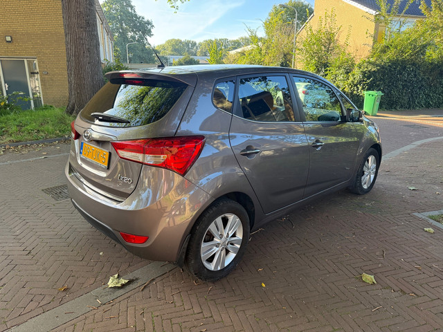 Foto 8 van Hyundai Ix20 AUTOMAAT / Tweede eigenaar / Airco / Nette auto