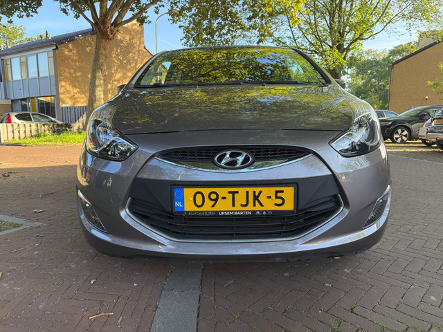 Foto 3 van Hyundai Ix20 AUTOMAAT / Tweede eigenaar / Airco / Nette auto