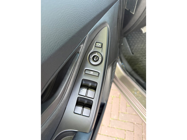 Foto 2 van Hyundai Ix20 AUTOMAAT / Tweede eigenaar / Airco / Nette auto