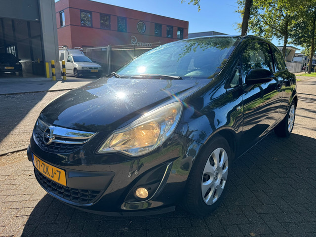 Foto 8 van Opel Corsa 1.2 EcoFlex 2013 Anniversay Edition LPG