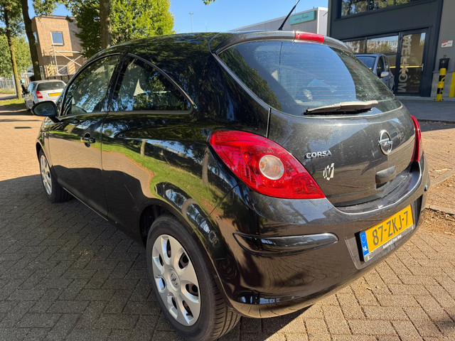 Foto 6 van Opel Corsa 1.2 EcoFlex 2013 Anniversay Edition LPG