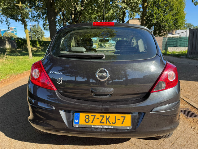 Foto 5 van Opel Corsa 1.2 EcoFlex 2013 Anniversay Edition LPG