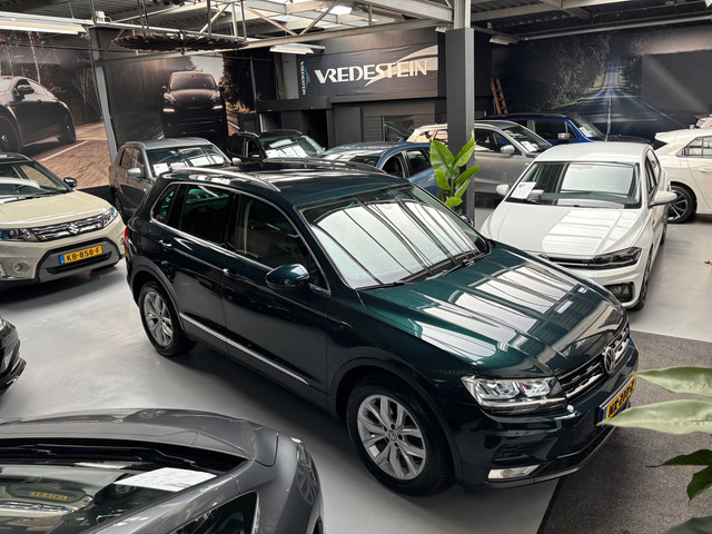 Foto 3 van Volkswagen Tiguan 1.4 TSI Connected Series / Navi /Virtual