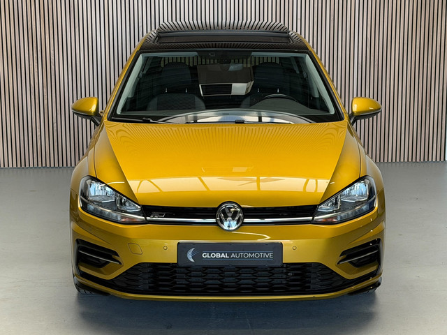 Foto 8 van Volkswagen Golf 1.0 TSI R Line Join - PANORAMDAK - VIRTUAL - 16 INCH - CARPLAY - CAMERA