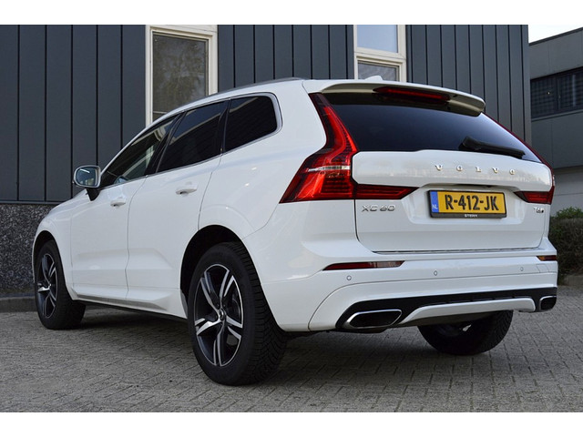 Foto 10 van Volvo XC60 2.0 T6 AWD R-Design Rijklaarprijs-Garantie Panorama dak Trekhaak Apple/Android Led Camera