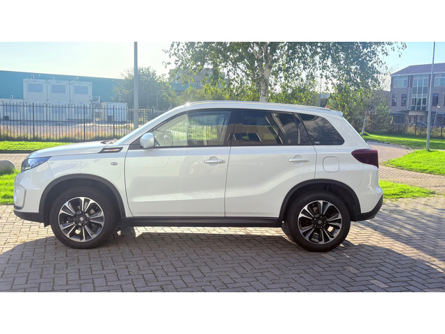 Foto 9 van Suzuki Vitara 1.4 Boosterjet Select Smart Hybrid/Cam/Ecc/Dealer Auto