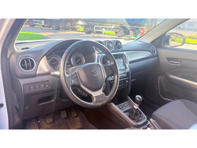 Foto 10 van Suzuki Vitara 1.4 Boosterjet Select Smart Hybrid/Cam/Ecc/Dealer Auto