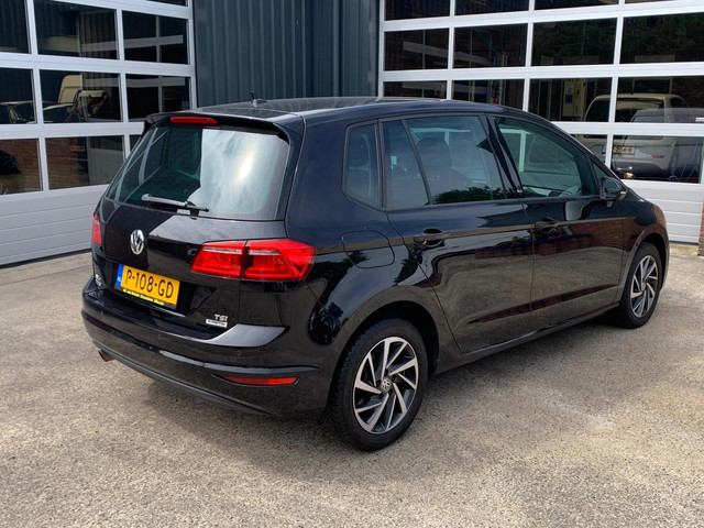 Foto 6 van Volkswagen Golf Sportsvan 1.2 TSI Sound DSG Pdc/Ecc/Lmv/Pr-Glass