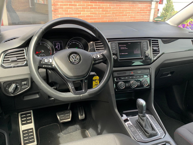 Foto 9 van Volkswagen Golf Sportsvan 1.2 TSI Sound DSG Pdc/Ecc/Lmv/Pr-Glass