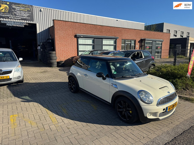 Mini Cooper S 1.6 R56 Leer Pano Dak Nwe APK ELKE ZONDAG OPEN