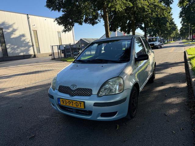 Foto 3 van Toyota Yaris 1.3 VVT-i Idols apk
