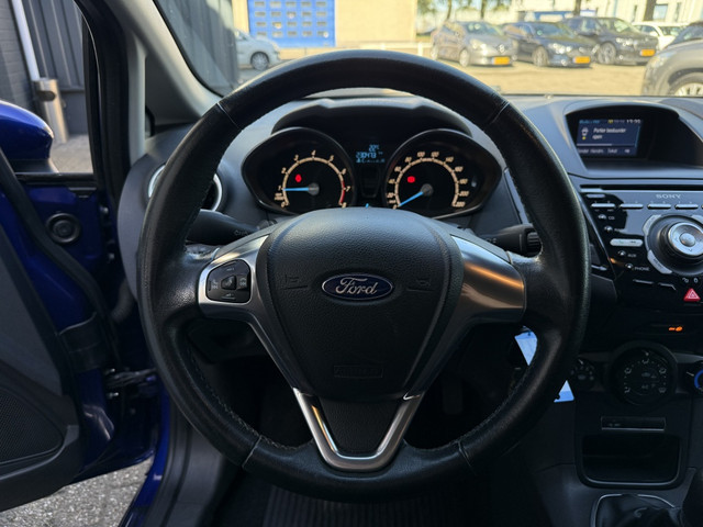 Foto 3 van Ford Fiesta 1.0 EcoB. Titanium (bj 2014)