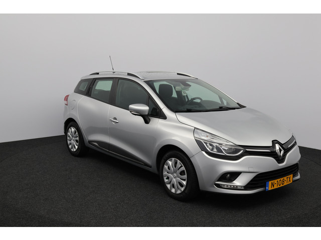 Foto 9 van Renault Clio Estate 0.9 TCe Zen/ LED Dagrijverl./ Trekhaak/ Keyless/ Clima/ Navi/ Cruise/ Bluetooth/