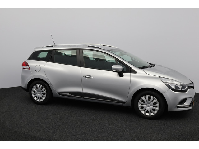 Foto 10 van Renault Clio Estate 0.9 TCe Zen/ LED Dagrijverl./ Trekhaak/ Keyless/ Clima/ Navi/ Cruise/ Bluetooth/