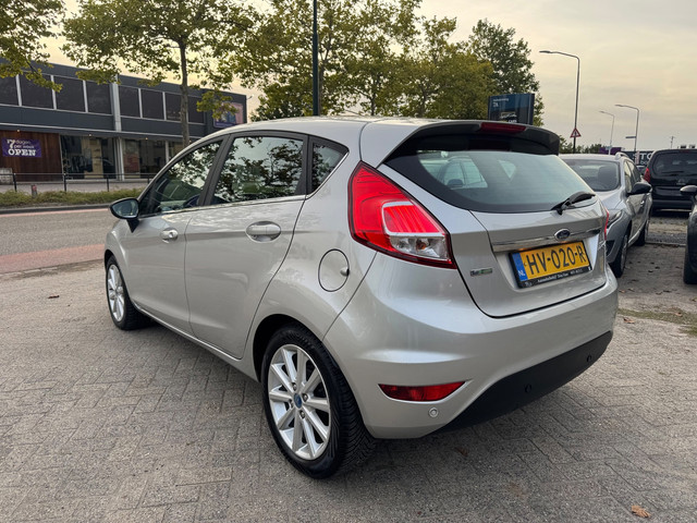 Foto 10 van Ford Fiesta 1.0 EcoBoost Titanium Automaat Led