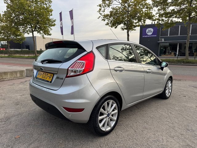 Foto 9 van Ford Fiesta 1.0 EcoBoost Titanium Automaat Led