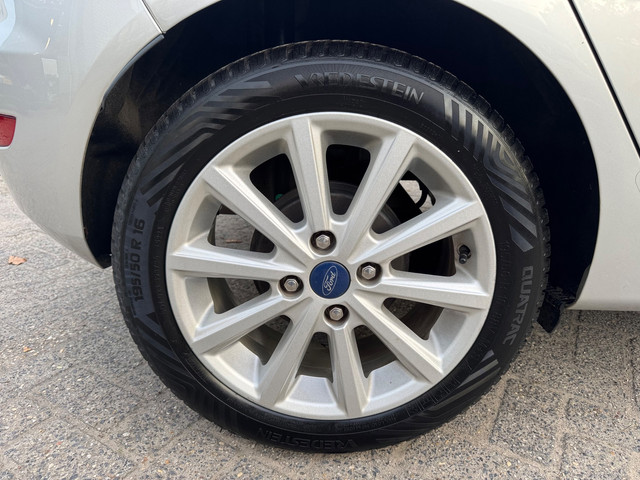 Foto 4 van Ford Fiesta 1.0 EcoBoost Titanium Automaat Led