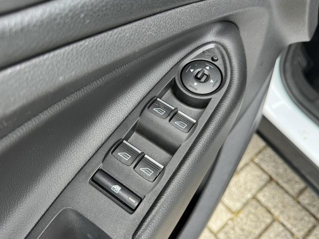 Foto 4 van Ford Kuga 1.5 EcoBoost Trend Ultimate Camera / Navigatie / Cruise Control / Nieuwe Banden !