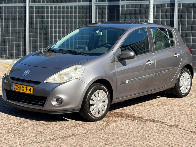 Foto 8 van Renault Clio 1.2 TCe Sélection Business