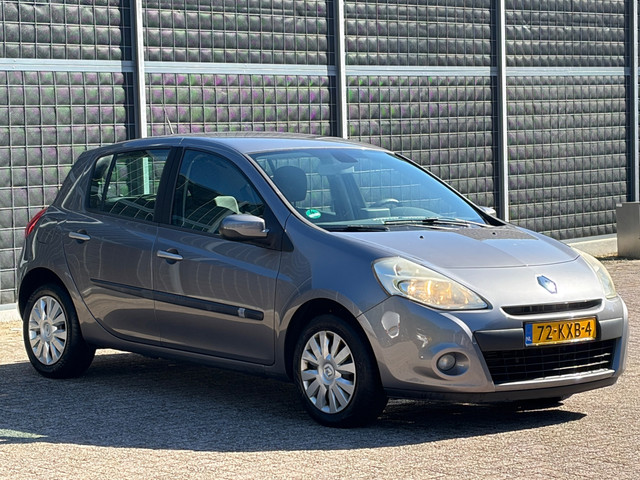 Foto 6 van Renault Clio 1.2 TCe Sélection Business