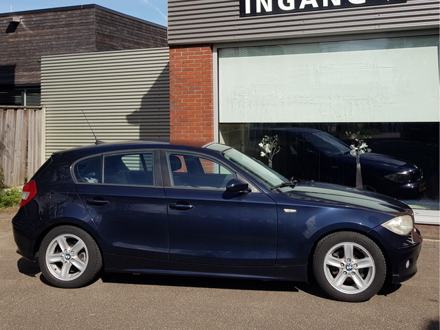 Foto 3 van BMW 1-serie 118i 2e Eig 1/2 Leder Sportint Cruise Airco