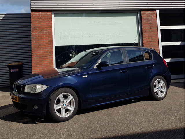 Foto 4 van BMW 1-serie 118i 2e Eig 1/2 Leder Sportint Cruise Airco