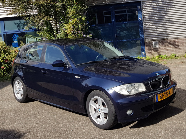 Foto 5 van BMW 1-serie 118i 2e Eig 1/2 Leder Sportint Cruise Airco