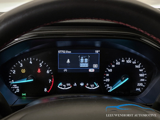 Foto 6 van Ford FOCUS Wagon 1.0 EcoBoost Hybrid ST Line Stoel-stuur verwarming, Apple carplay, clima, cruise, c