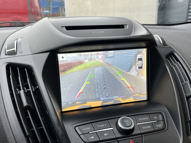 Foto 3 van Ford Kuga 1.5 150 pk ST-Line X trekhaak, apple carplay, winterpack, a-camera, lederen bekleding, nav