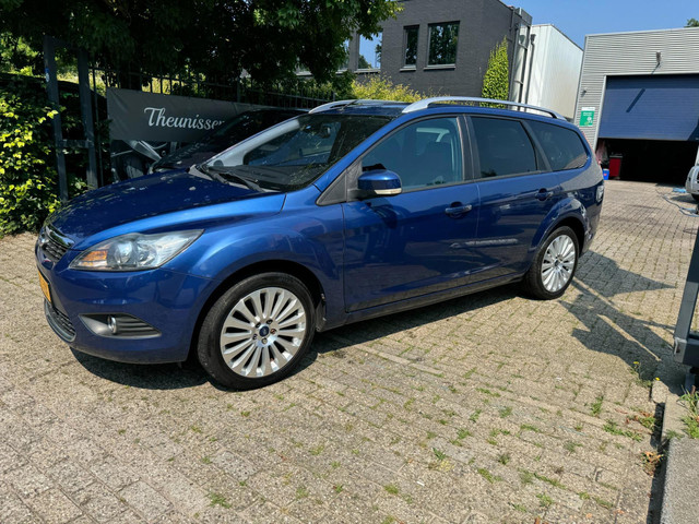 Foto 10 van Ford Focus Wagon 1.8 Titanium Flexi Fuel clima, elec pakket, alu wielen, getint glas navigatie, 107.