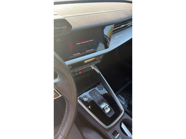 Audi A3 Sportback 35 TFSI S edition Automaat | Airco | CarPlay | Virt. Cockpit | Vol opties | Inruil