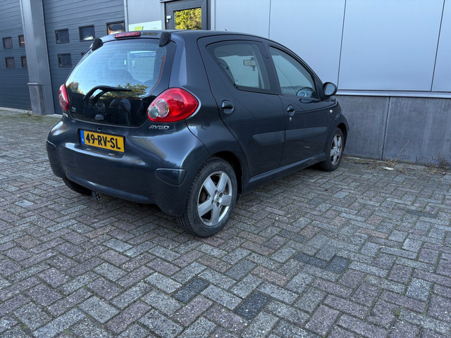 Foto 10 van Toyota Aygo 1.0-12V Sport|Airco|Nieuw Apk
