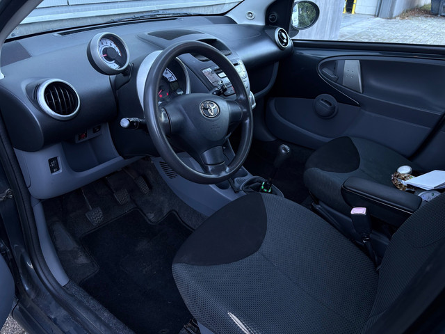 Foto 9 van Toyota Aygo 1.0-12V Sport|Airco|Nieuw Apk
