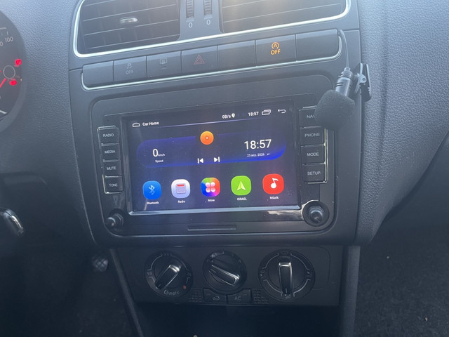 Foto 5 van Volkswagen Polo 1.2 TDI Bleumotion Clima Bleutooth Navigatie